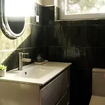 Cantinho Dos Avos - Local Apartment