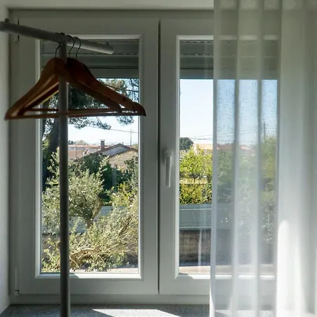 Cantinho Dos Avos - Local Apartment