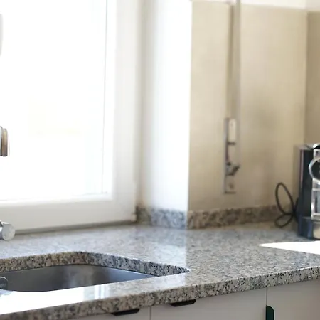Cantinho Dos Avos - Local Apartment