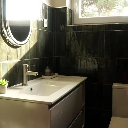 Cantinho Dos Avos - Local Apartment